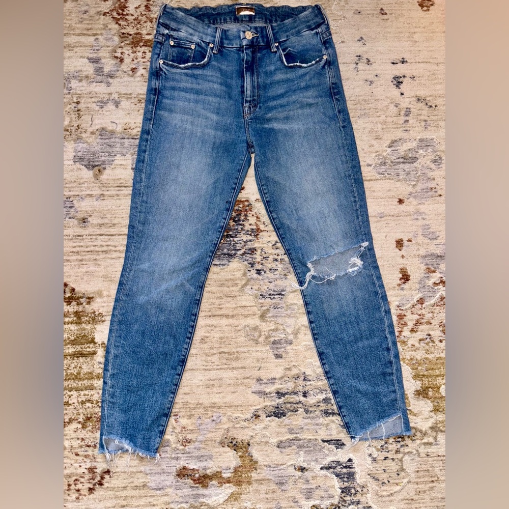 MOTHER Denim The Looker Ankle Step Fray Jeans